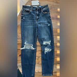 NWT Super High Rise Mom Jean Ankle